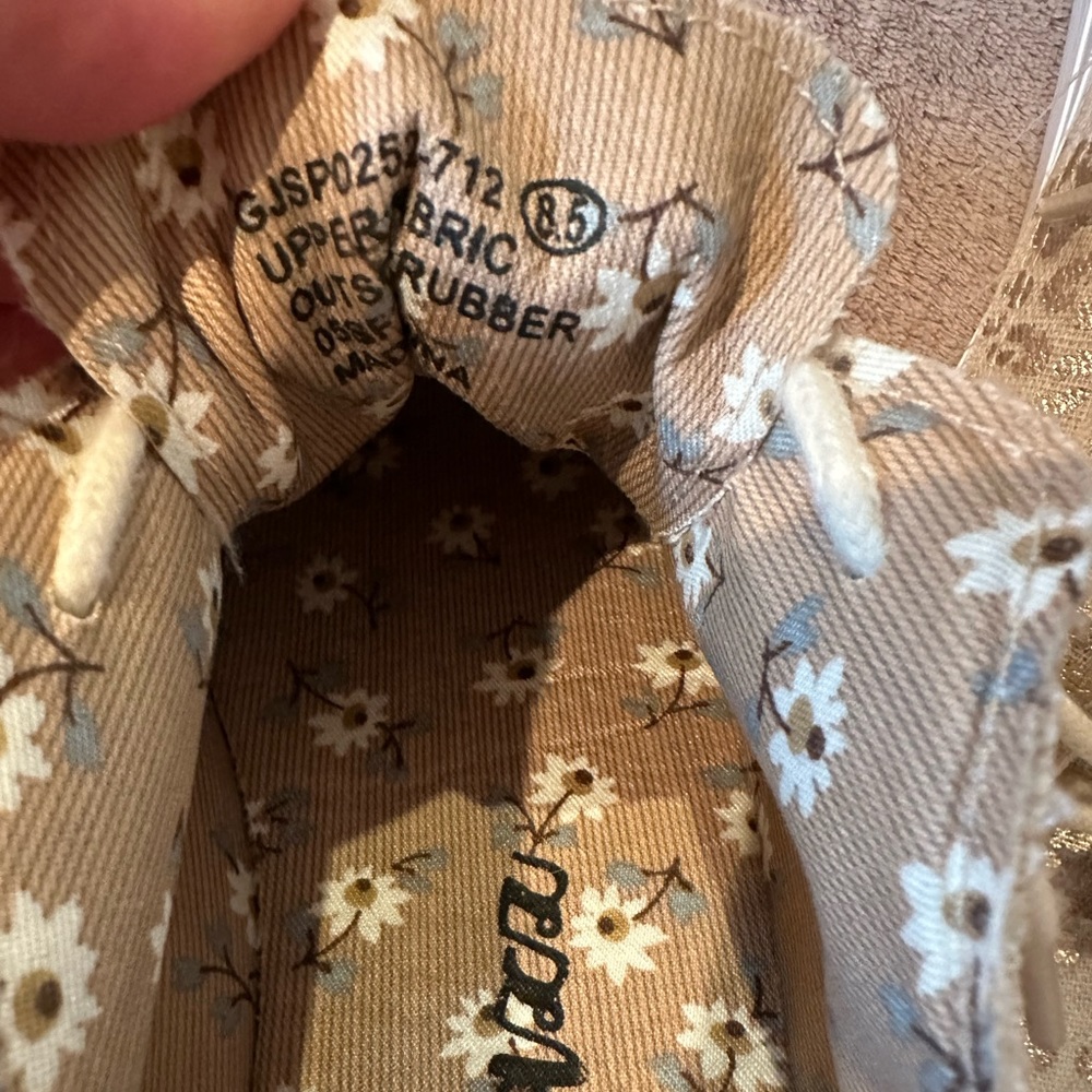 Brand New Gypsy Jazz Slip Ons. View 5